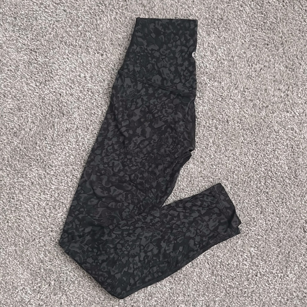 Lululemon Align leggings, size XS/2, GUC